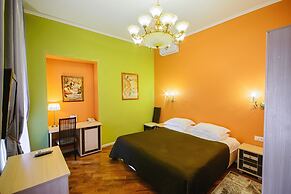 Hotel 1913 Year