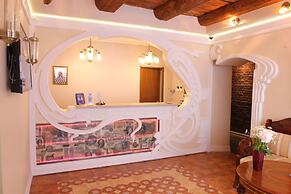 Hotel 1913 Year