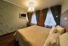 Hotel 1913 Year
