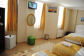 Lotus Hotel