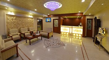 Metro Grand Hotel