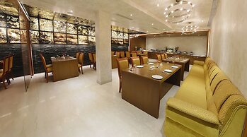 Metro Grand Hotel