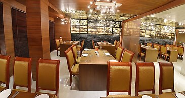 Metro Grand Hotel