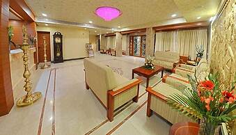 Metro Grand Hotel