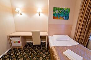 Aruna Hotel