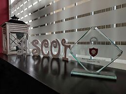 Ascot Hotel