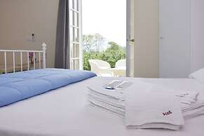 Ascot Hotel