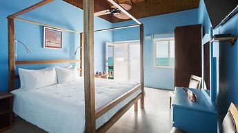 Luna Sea Inn