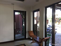 Coron Ecolodge