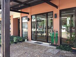 Coron Ecolodge