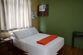 The Purple Tree Bed & Breakfast