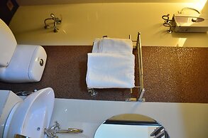 Oriental Zen Suites