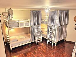 Home16 Hostel 16