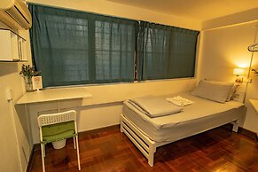 Home16 Hostel 16