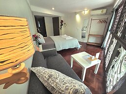 Home16 Hostel 16
