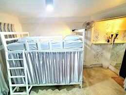 Home16 Hostel 16