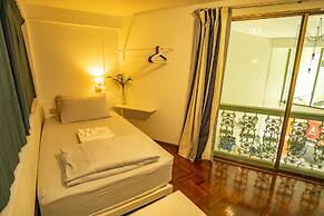 Home16 Hostel 16