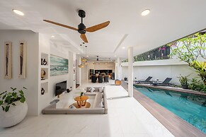 Villa La Sirena 4 by Nagisa Bali