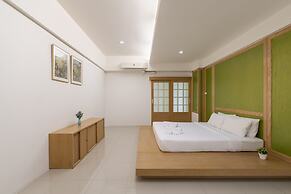 At115 by Rompo Mansion