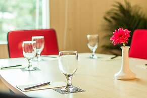 Redstar Hotel