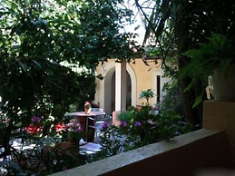 Casa Abierta