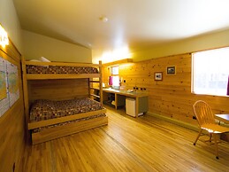 The Canadian Ecology Centre Cabins