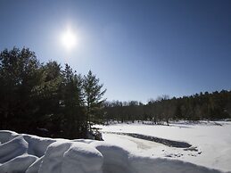 The Canadian Ecology Centre Cabins