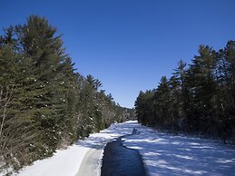 The Canadian Ecology Centre Cabins