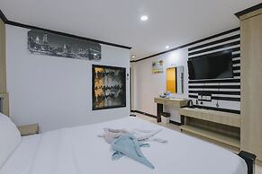 Royal Beach Residence