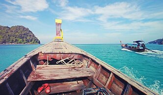 PP Red Tuna Hut