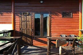 PP Red Tuna Hut