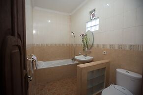 Warji House 2 Bisma