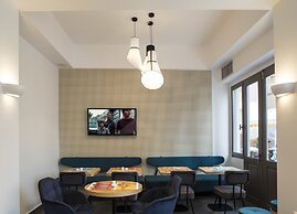 Athena Hotel