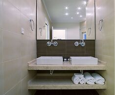Athena Hotel