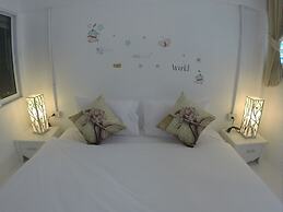 At We Patong hostel