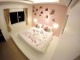 At We Patong hostel