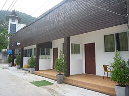 At We Patong hostel