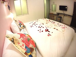 At We Patong hostel