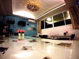 At We Patong hostel