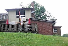 H & H Restaurant and Resort Cottages