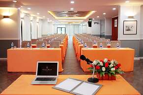 Picnic Hotel Bangkok