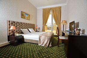 Gloria Hotel