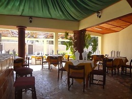 Roc Heights Lodge