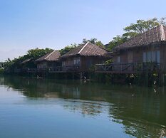 Royal Nadi Resort