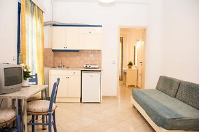 Uncle George Holiday Apts