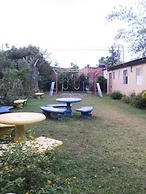 Pineapple Court Hotel