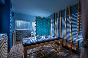 Eleni Beach Hotel