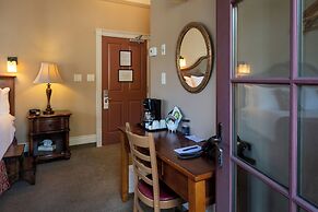 Kaslo Hotel