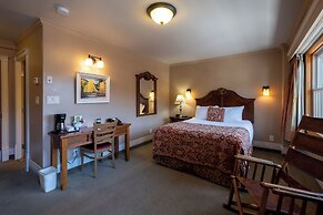 Kaslo Hotel