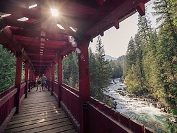Kaslo Hotel